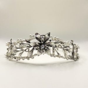 Tiara Rosette